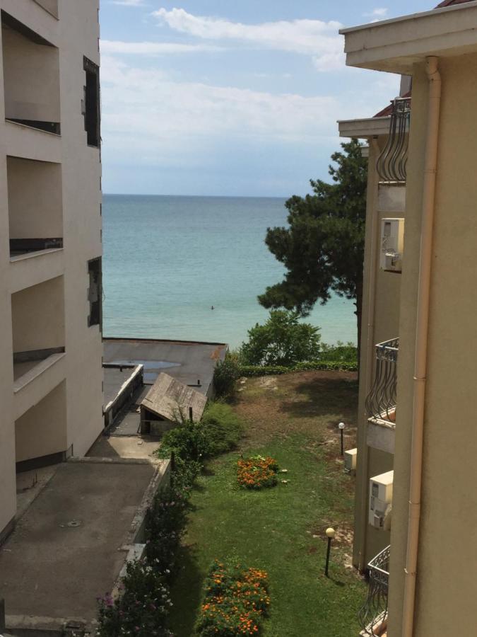 Helios Hotel Balchik Bagian luar foto
